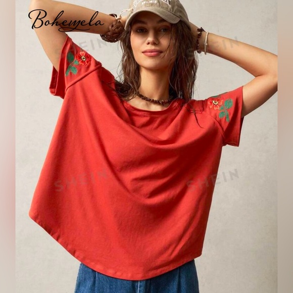 SHEIN Tops - NWOT Bohemela Vacation Embroidered Flower DecorT-Shirt Top Open Back Boho